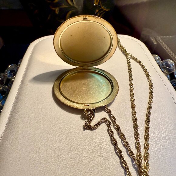 Vtg ~ JMF Gold Filled Locket - Picture 3 of 7